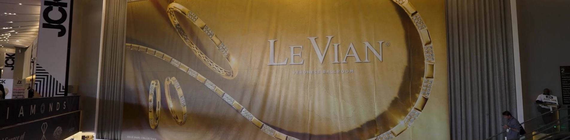 Le Vian JCK Booth with Gold Display